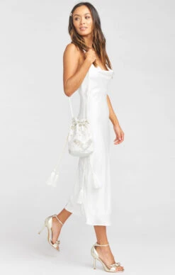 Show Me Your Mumu Cleobella X Mumu Penelope Beaded Bucket Bag ~ White -Show Me Your Mumu 006e491cb40a3074b6a4194804dc5ccd