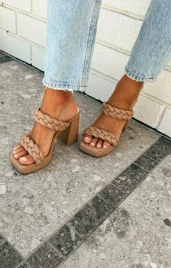 Show Me Your Mumu Dolce Vita Ashby Platform Heel ~ Café -Show Me Your Mumu 0A1E3A1C E837 4B81 8FF1 95FD0524CC3A