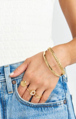 Show Me Your Mumu Vanessa Mooney The Finesse Bangle ~ Gold -Show Me Your Mumu 1d215b7fcb7dd066a80053221b17b8a3 261914a6 3afb 4dc0 aabb 5c69908170da