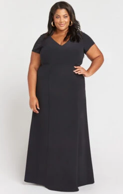 Show Me Your Mumu Geneva Gown ~ Black Stretch Crepe -Show Me Your Mumu 30c516dc28dea063952b5699bfbe7af1