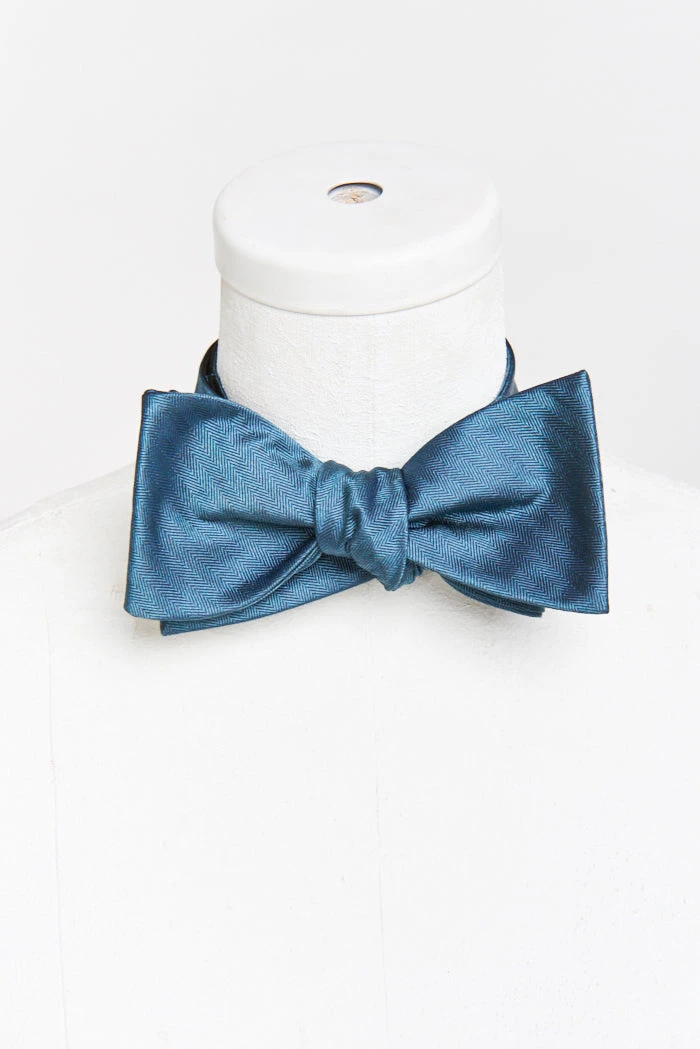 Show Me Your Mumu Josh Bow Tie ~ Deep Jade 4 Show Me Your Mumu Josh Bow Tie ~ Deep Jade - Image 2