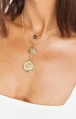 Show Me Your Mumu Child Of Wild Cori Coin Necklace ~ 18K Gold Filled -Show Me Your Mumu 4cad3addf1c54d7ed5116493fe802055 7df4673d cab1 4c21 a60f 3e973c2791e5