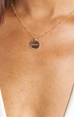 Show Me Your Mumu Paradigm WIFEY Necklace ~ Gold