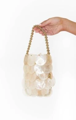 Show Me Your Mumu Becca Shell Bag ~ Ivory