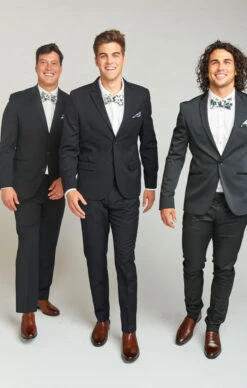 Show Me Your Mumu Josh Bow Tie ~ Floral Falls -Show Me Your Mumu 60dbbf02d0baaf90425ea40ce77f924b