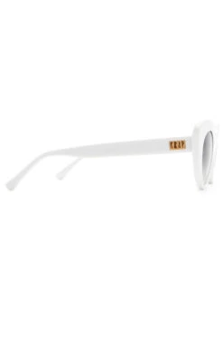 Show Me Your Mumu Crap Eyewear ~ The Wild Gift Sunglasses ~ White -Show Me Your Mumu 6d87ef9b02838e091748fae43261adab