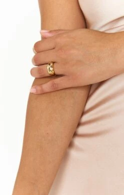 Show Me Your Mumu Miranda Frye Margot Ring ~ 18K Gold Plated 8 Show Me Your Mumu Miranda Frye Margot Ring ~ 18K Gold Plated -Show Me Your Mumu Aiyana 6.460744