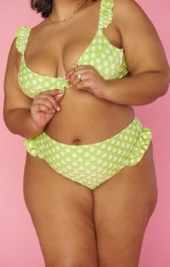 Show Me Your Mumu Bella Top ~ Matcha Blossom Rib 35 Show Me Your Mumu Bella Top ~ Matcha Blossom Rib -Show Me Your Mumu CMR1 190 MD10 01 18 04c1c407 92e9 4ac2 811a c394efe2a9c1