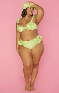 Show Me Your Mumu Bella Top ~ Matcha Blossom Rib 38 Show Me Your Mumu Bella Top ~ Matcha Blossom Rib -Show Me Your Mumu CMR1 190 MD10 01 19 eeaf7574 fc18 4259 aee7 1d7d58a5064c