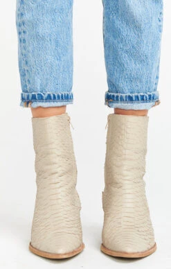 Show Me Your Mumu Matisse Caty Bootie ~ Ivory Snake -Show Me Your Mumu CatyBootie Ivory 01
