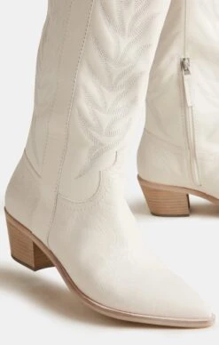 Show Me Your Mumu Dolce Vita Solei Western Boot ~ White 9 Show Me Your Mumu Dolce Vita Solei Western Boot ~ White -Show Me Your Mumu DOLCEVITA BOOTS SOLEI WHITE 2000x2400 031a7d6b 5f24 4bf4 8efe ffbd07a7f56e