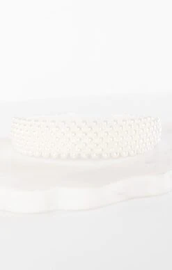 Show Me Your Mumu Rosaria Pearl Headband ~ White 10 Show Me Your Mumu Rosaria Pearl Headband ~ White -Show Me Your Mumu DSC 1066