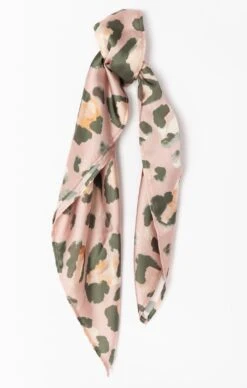 Show Me Your Mumu Georgia Bandana ~ Pink Cheetah Girl Silky -Show Me Your Mumu DSC 1425