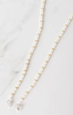 Show Me Your Mumu Pearl Sunglasses Chain ~ White/Gold -Show Me Your Mumu DSC 1430
