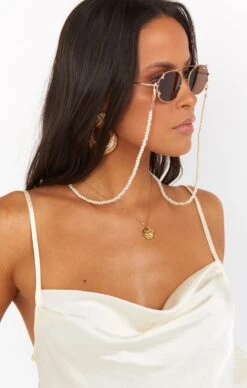 Show Me Your Mumu Everley Sunglasses Chain ~ Pearl