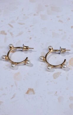 Show Me Your Mumu Faithy Jewels Mini Faith Pearl Hoop Earrings ~ 24K Gold Plated -Show Me Your Mumu FAITHYJEWELS0536 1024x1024 2x 5af5de75 1b0d 473e 9884 68bae0c694b4