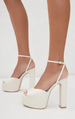 Show Me Your Mumu -Show Me Your Mumu FARLEY BONE