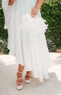 Show Me Your Mumu Fae Faux Feather Purse ~ White 13 Show Me Your Mumu Fae Faux Feather Purse ~ White -Show Me Your Mumu FBWS8 042 21PF 05 20fe3397 b629 4463 b941 afd648ff1132