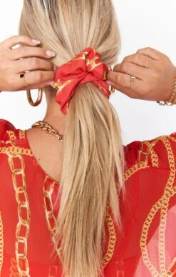 Show Me Your Mumu Super Scrunchie ~ Off The Chain