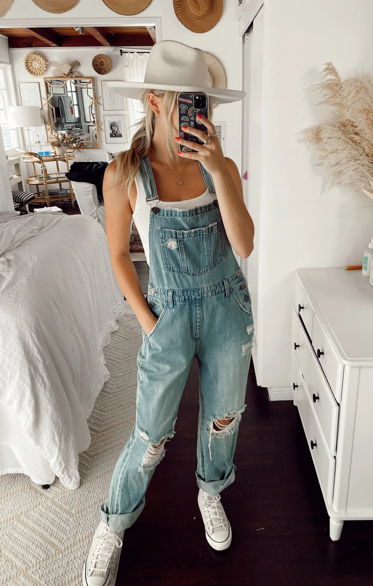 Show Me Your Mumu Oakland Overalls ~ Vintage Indigo 7 Show Me Your Mumu Oakland Overalls ~ Vintage Indigo - Image 5