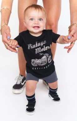 Show Me Your Mumu Wolfie Tee ~ Cali Motors Graphic