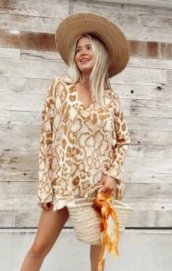 Show Me Your Mumu Cliffside Sweater ~ Sandy Cheetah Knit 11 Show Me Your Mumu Cliffside Sweater ~ Sandy Cheetah Knit -Show Me Your Mumu IMG 2834