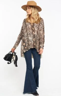 Show Me Your Mumu Hug Me Sweater ~ Python Knit -Show Me Your Mumu MF0 4328 PK18 04