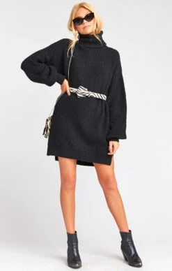 Show Me Your Mumu Chester Sweater Dress ~ Black Knit -Show Me Your Mumu MF9 1283 BK09 05 80fa411c c9b8 49f1 805f 346d8eaf6853