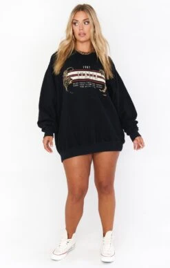 Show Me Your Mumu Stanley Sweatshirt ~ Tiger Graphic -Show Me Your Mumu MM1 4725 BI09 01 1