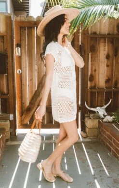 Show Me Your Mumu Cleo Coverup ~ White Crochet 15 Show Me Your Mumu Cleo Coverup ~ White Crochet -Show Me Your Mumu MM2 4961 WC16 01 3