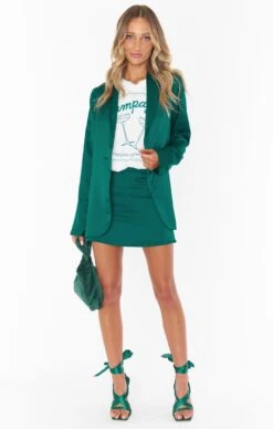 Show Me Your Mumu Travis Tee ~ Champagne Club Graphic -Show Me Your Mumu MR2 934 CH17 01 2