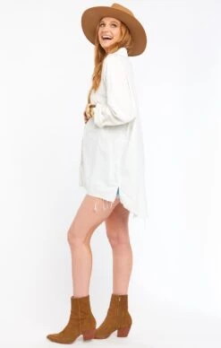 Show Me Your Mumu Johns Button Down Shirt ~ White Linen -Show Me Your Mumu MS0 4235 WH56 02 edeee9ae 340b 4795 8077 3195d09210d4
