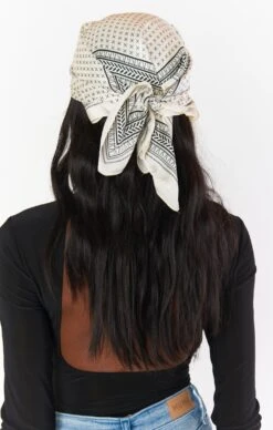 Show Me Your Mumu Silky Head Scarf Set ~ Ivory & Black -Show Me Your Mumu SU22 toriliv 9.1373365