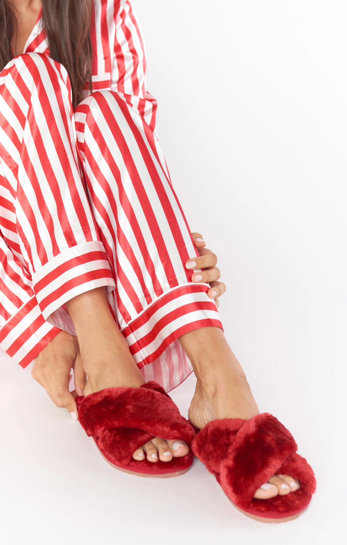 Show Me Your Mumu Cuddle Up Slippers ~ Red 4 Show Me Your Mumu Cuddle Up Slippers ~ Red - Image 2