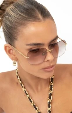 Show Me Your Mumu Banbè Eyewear The Tyra Sunglasses ~ Gold/Taupe -Show Me Your Mumu THE TYRA GOLD TAUPEFADE 3copy