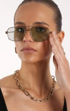 Show Me Your Mumu Banbè Eyewear The Heidi Sunglasses ~ Gold/Olive