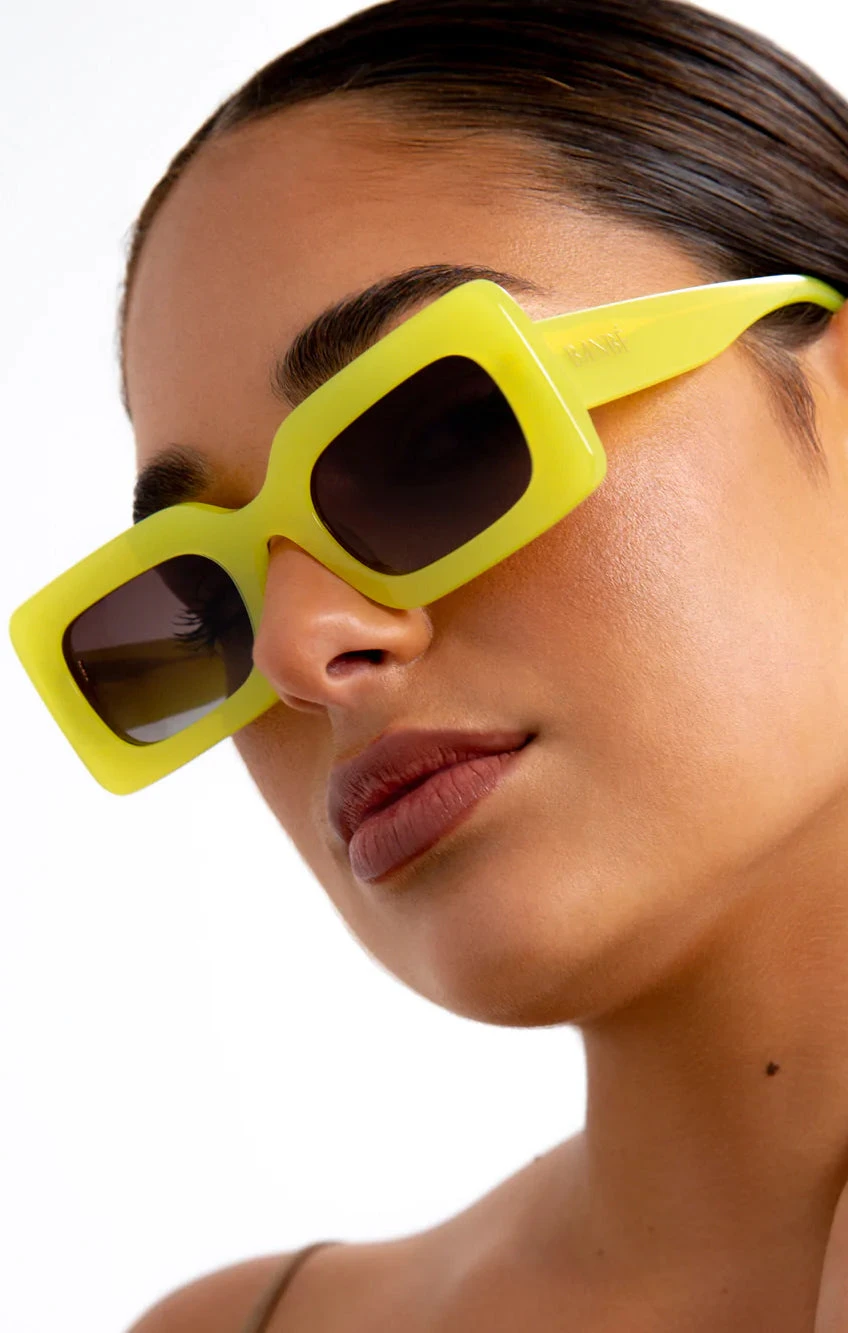 Show Me Your Mumu Banbè Eyewear The Jones Sunglasses ~ Citrus/Brown Fade 11 Show Me Your Mumu Banbè Eyewear The Jones Sunglasses ~ Citrus/Brown Fade - Image 9