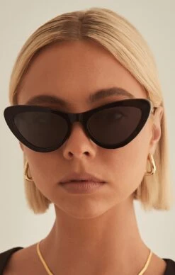 Show Me Your Mumu Banbè The Ward Sunglasses ~ Black