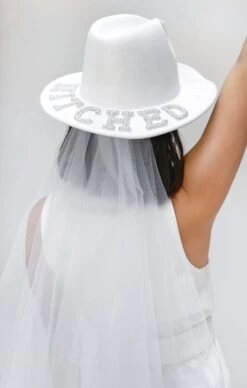 Show Me Your Mumu Let's Get Hitched Detachable Veil Hat ~ White -Show Me Your Mumu Tezza 2905