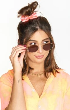 Show Me Your Mumu Clio Tie Dye Scrunchie ~ Pink/Orange -Show Me Your Mumu TieDyeScrunchie PinkOrange 03