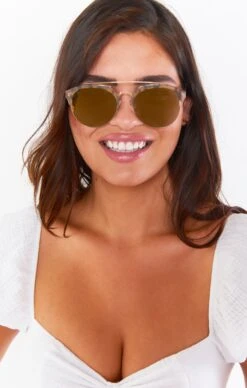 Show Me Your Mumu Harlow Aviator Sunglasses ~ Amber Tort