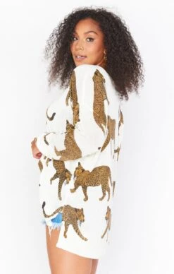 Show Me Your Mumu Hug Me Sweater ~ Tossed Leopard Knit 19 Show Me Your Mumu Hug Me Sweater ~ Tossed Leopard Knit -Show Me Your Mumu bodydiversity sophia mumugirls 1.2233100