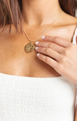 Show Me Your Mumu Child Of Wild Cori Coin Necklace ~ 18K Gold Filled -Show Me Your Mumu ca4ada915daf0550c587b5b3dcc171aa