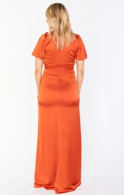 Show Me Your Mumu Rome Twist Gown ~ Burnt Orange Luxe Satin -Show Me Your Mumu camcocobrittanypregs 20200224 160