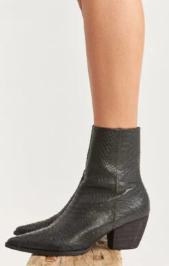 Show Me Your Mumu Matisse Caty Bootie ~ Black Snake -Show Me Your Mumu catybootie black 02