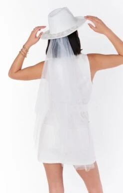 Show Me Your Mumu Let's Get Hitched Detachable Veil Hat ~ White -Show Me Your Mumu citrusingeorgia jasmine 2.2338152