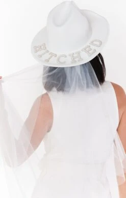 Show Me Your Mumu Let's Get Hitched Detachable Veil Hat ~ White -Show Me Your Mumu citrusingeorgia jasmine 2.2338160
