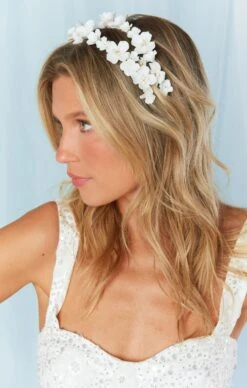 Show Me Your Mumu Bride's Bouquet Headband ~ White -Show Me Your Mumu claudiapaige 1.631709