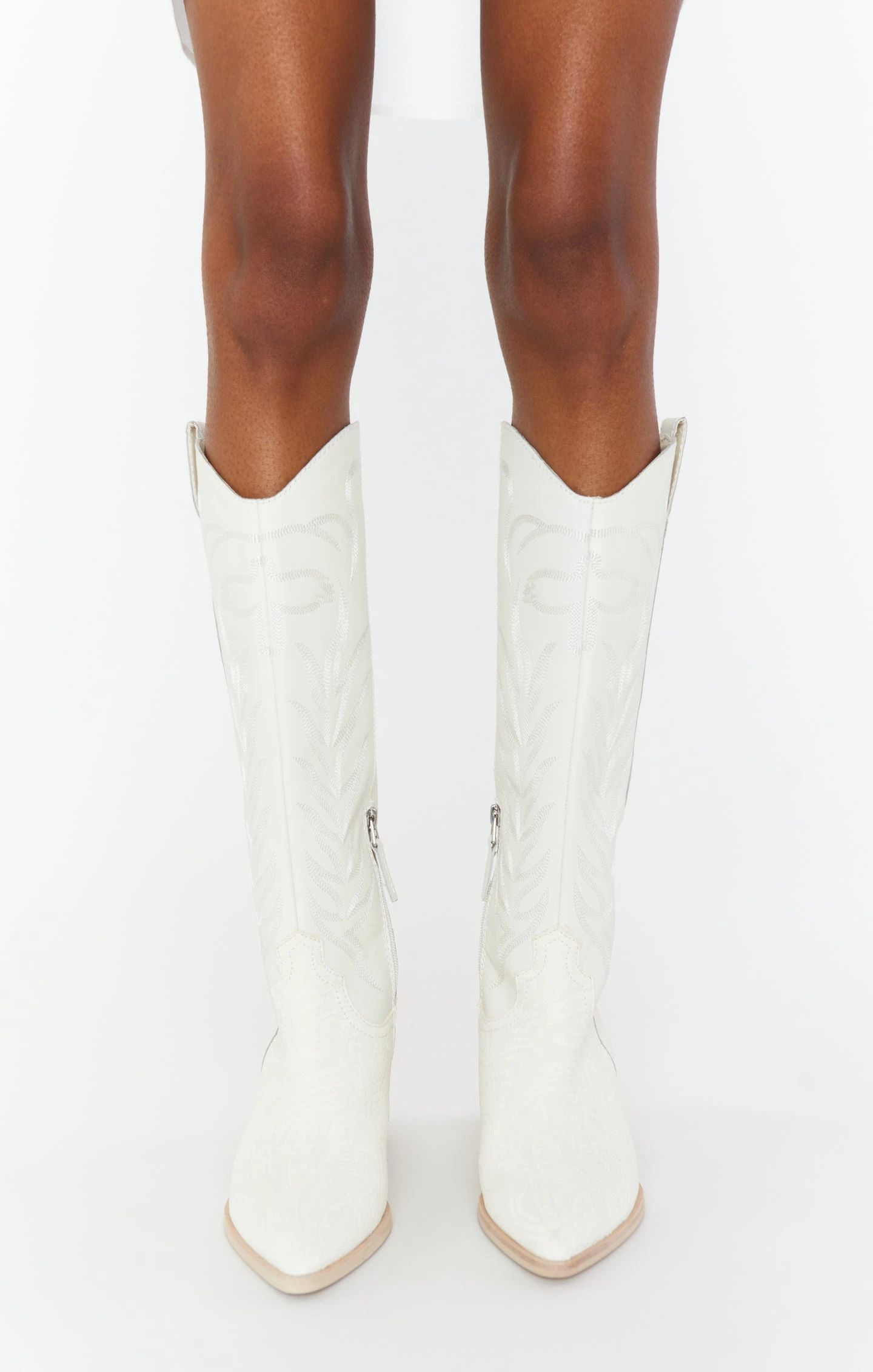 Show Me Your Mumu Dolce Vita Solei Western Boot ~ White 5 Show Me Your Mumu Dolce Vita Solei Western Boot ~ White - Image 3