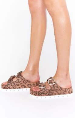 Show Me Your Mumu J Slides Simply Eva Pool Slide ~ Leopard -Show Me Your Mumu fallbridal jordyn 6.2461648